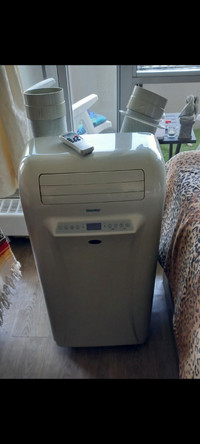 10,000 BTU  Danby portable Air conditioner with water reservoir