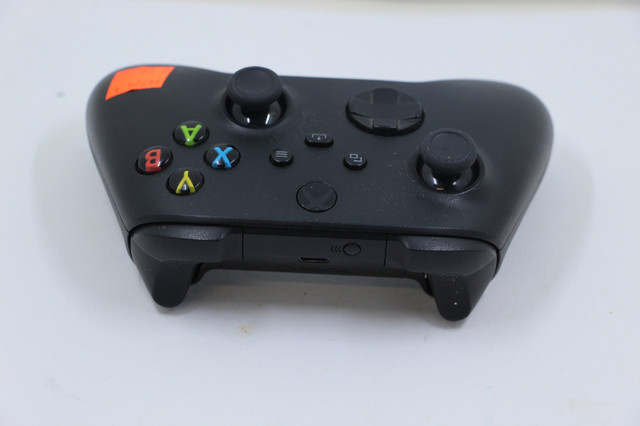 Xbox One Wireless Controller – Carbon Black (#14724) in XBOX One in City of Halifax - Image 4