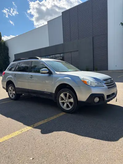 AWD Carstar Remote starter Heat and a.c Cruise control Cd player, aux Power locks,windows,mirrors 2....