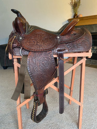Ranch saddle 