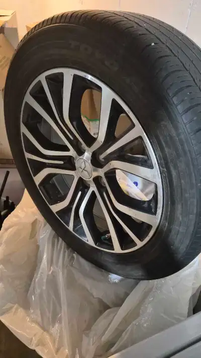 Set of 4 tyres With Rims. GOOD CONDITION. PRICE NEGOTIABLE.