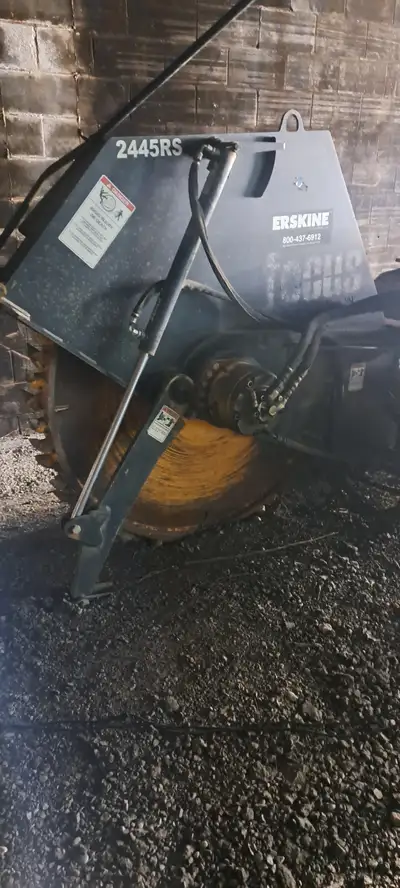Erskine 2445 RS Rock Saw , was bought by a cable vision company for one job . It probably doesn't ha...