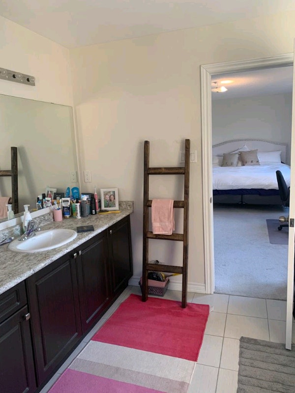 For Rent 4 Bedroom 4 Washroom Entire House Bowmanville 3500 Long