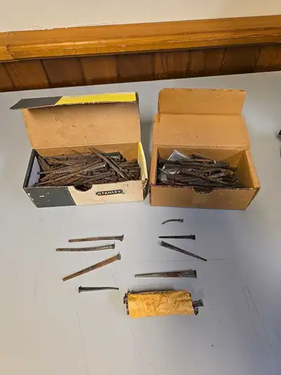 Approx 200 Square Antique Nails 1-3 Inch Length Check Pictures, View more