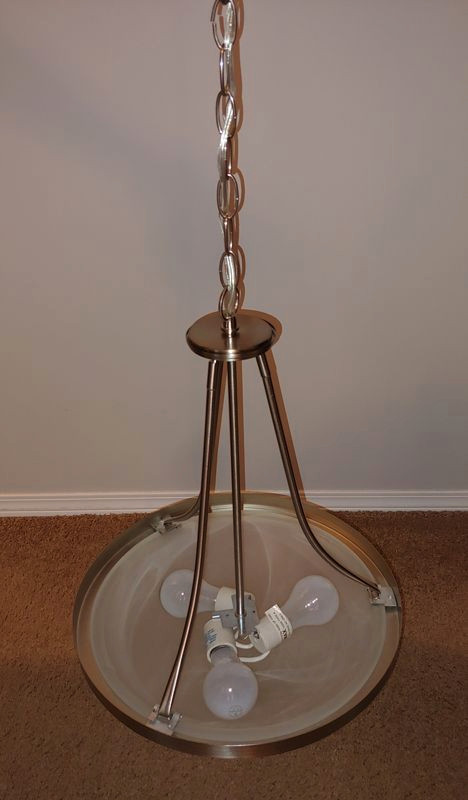 Stylish 15-inch Pendant Light Fixture with Swirly Glass in Indoor Lighting & Fans in Winnipeg - Image 3