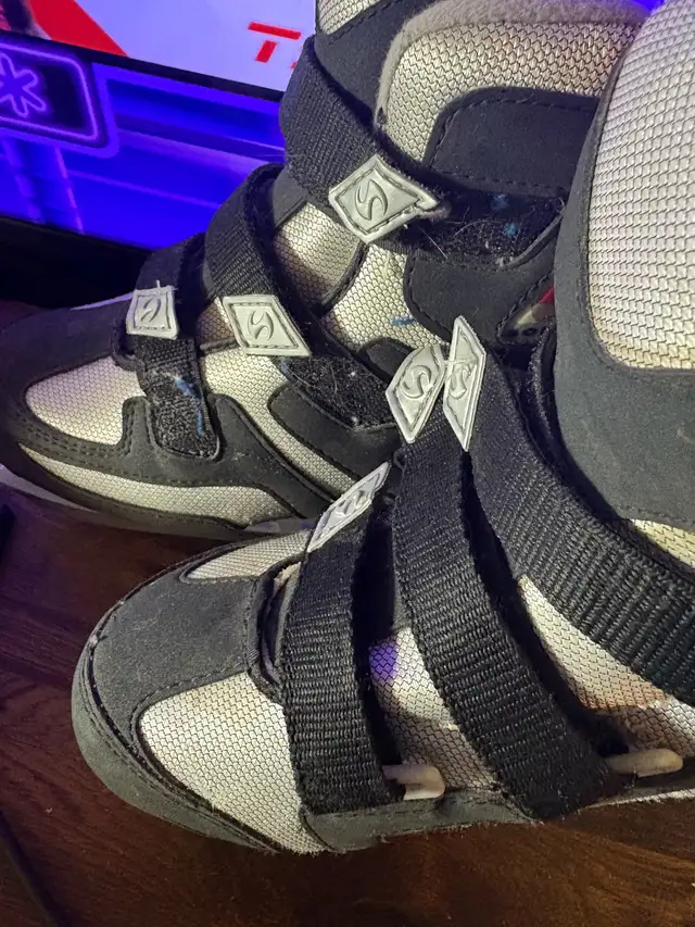 kids skates in Skates & Blades in Kitchener / Waterloo - Image 4