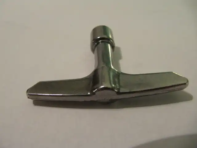 Vintage Pearl Nickel Snare Drum Tuning Tightening Keys WithPouch in Drums & Percussion in Mississauga / Peel Region - Image 4