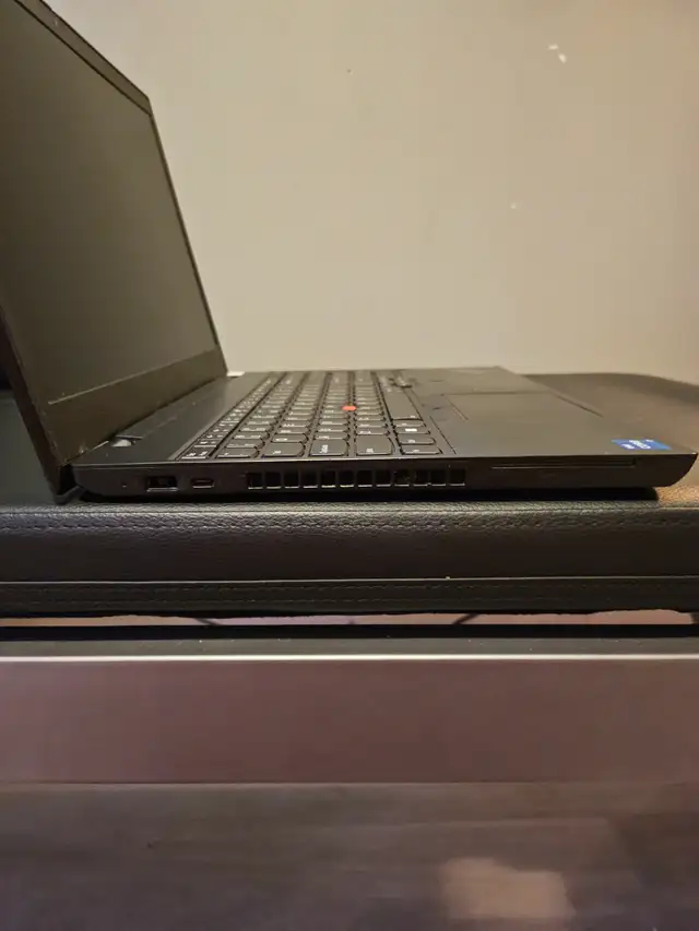 Lenovo ThinkPad P15v Gen 3591896276244910086