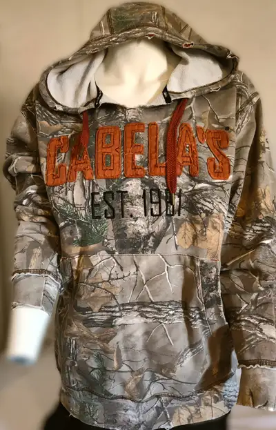 Vintage Cabela’s Camo Men’s Hoodie (Med) + Bi-fold Canvas Wallet, View more