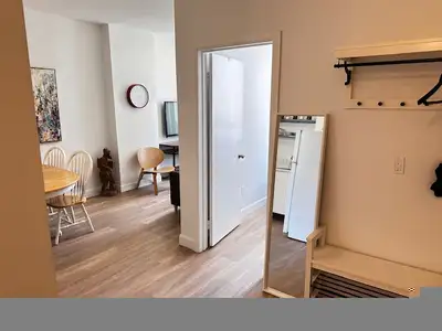 Updated 1 bedroom apartment downtown near Queen and Sherbourne. Close to George Brown College, Ryers...