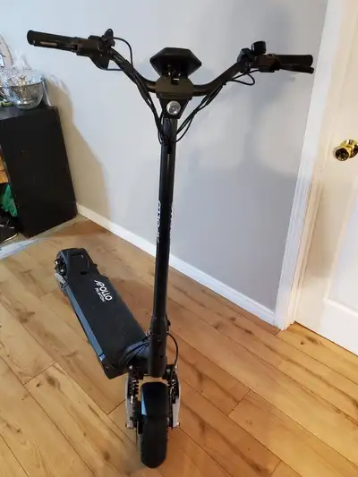 One of the fastest and most powerful E-scooters available. Dual 1200 watt motors. Max speed of 74.2...