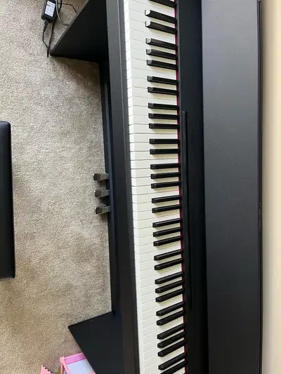 Roland 107 piano, View more