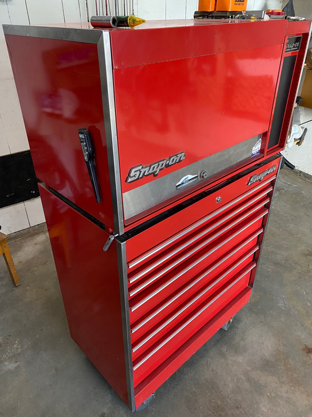 Snapon Tools mechanics tool box in Tool Storage & Benches in Thunder Bay