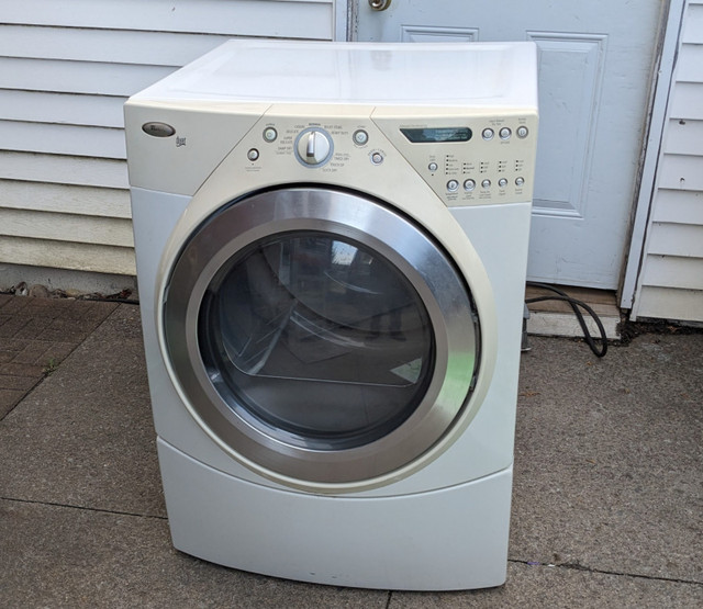 Whirlpool dryer with pedestal - Can deliver in Washers & Dryers in Ottawa