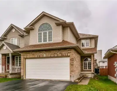This spacious master bedroom in a spacious 5-bedroom home is located near Speedvale & Woolwich in Gu...