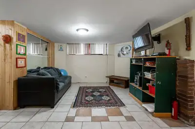 2 bedrooms+1.5 bathroom semi-basement in NDG 800 sqft