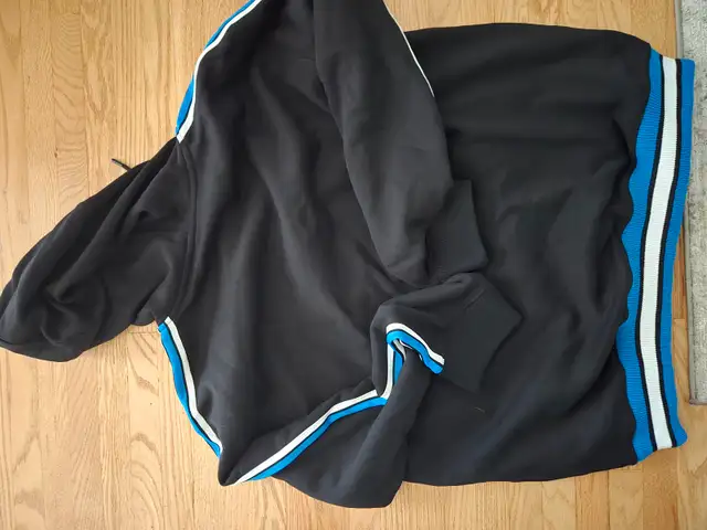 NBA Official Men's Long Sleeve Pullover Hoodie Fleece XXL in Men's in City of Toronto - Image 6