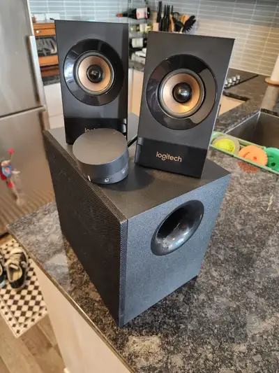 Multimedia 2.1 Speaker System with Subwoofer (Logitech Z533), View more