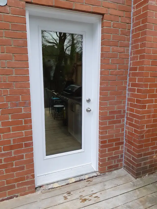 WINDOW,DOOR CAPPING,FLASHINGS,WINDOW INSTALLS, SOFFIT, FASCIA in Windows & Doors in Ottawa - Image 2