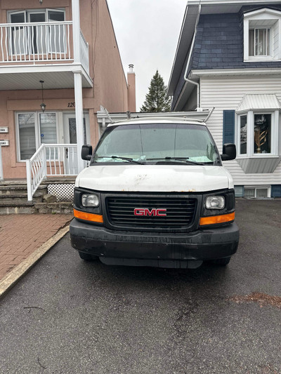 GMC Savana 2013