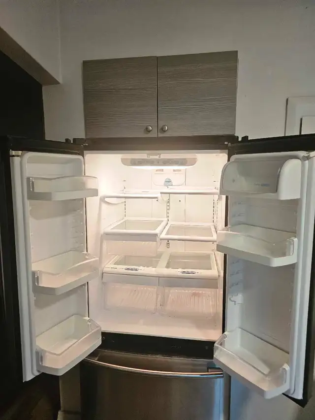 LG Refrigerator63826840508547123