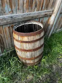 Free wine barrel