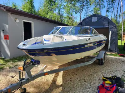 2007 Bayliner 18.5. 4.3 L engine. Helix 7 Fishfinder , wake tower , Bimini cover, assorted items as...