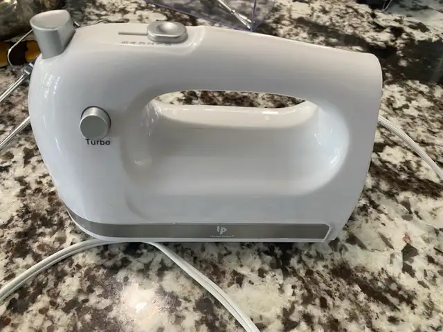 Hamilton Beach and Unbranded Hand Mixers