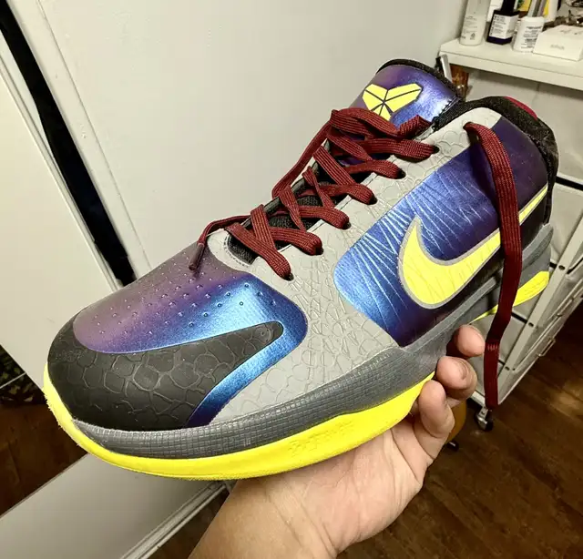 Nike Kobe 4 (UA) in Men's Shoes in City of Toronto - Image 5