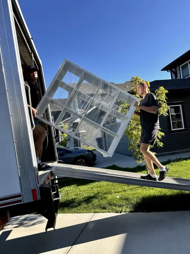 ✅109/h Two Movers &Truck 20ft Calgary  ☎️ 3689921969  ☎️ in Moving & Storage in Calgary - Image 11