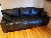 Sofa en simili-cuir noir