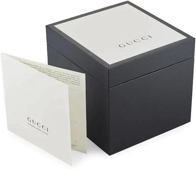 Montre Gucci Classique pour homme, dans Bijoux et montres  à Ville de Montréal - Image 2