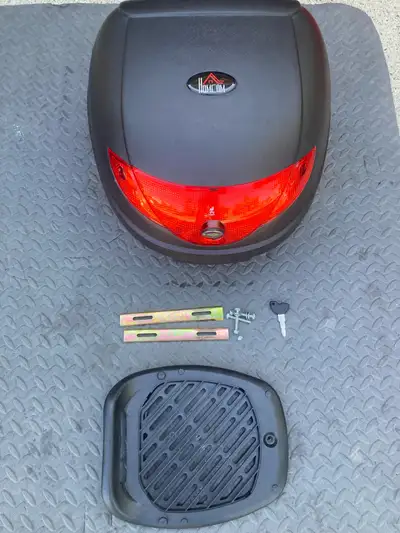 Excellent Condition! Holds a full face helmet. Attaches to motorcycle rack.