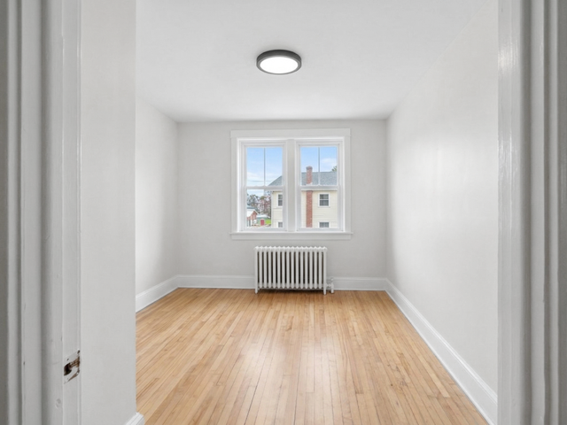 3 Bedroom Apartment - Downtown Charlottetown in Long Term Rentals in Charlottetown - Image 8