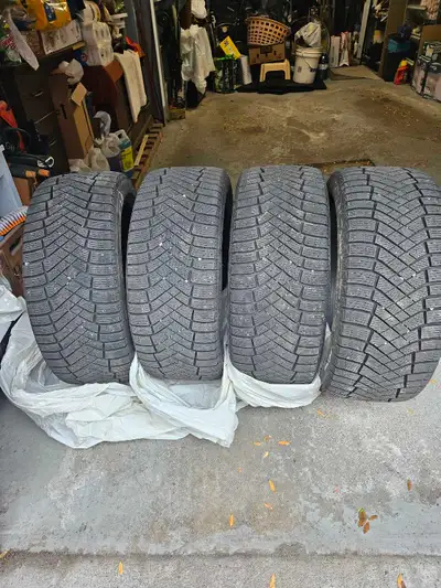 Pirelli ice zero studless 225/45/R18 95H