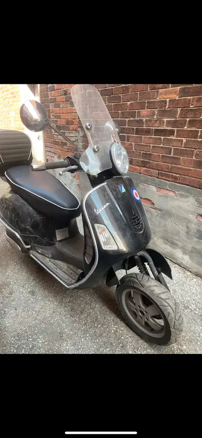 For sale is a 2008 Vespa 200 with 17,000km It is in good running order. Currently needs a battery. B...