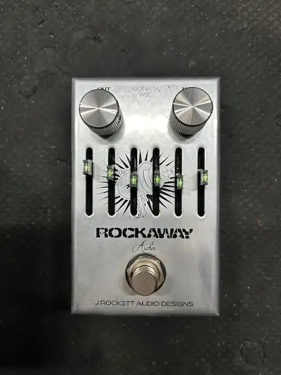 Mint Condition. From Rockett Pedals, "The Rockaway Archer is an overdrive EQ all in one. The Rockawa...