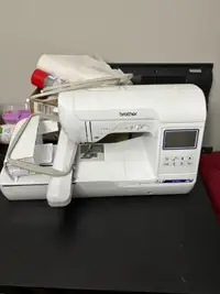 Brother SE1900 embroidery machine and starter kit