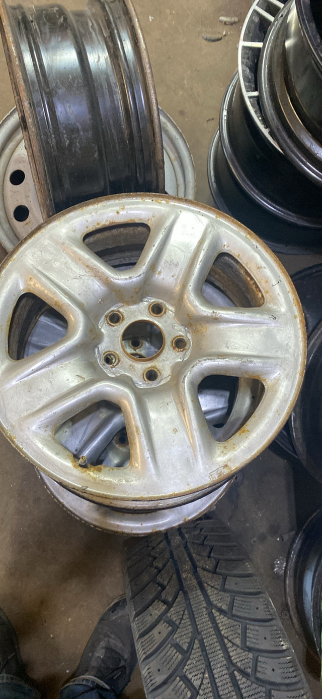 Clearance sale Set of 4 17” Honda steel rims $100 cash  and carr in Tires & Rims in Windsor Region