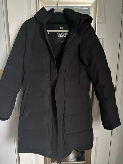 TNA The Powder Parka in black, size small Barely worn Original retail price is $375 plus tax Removab...