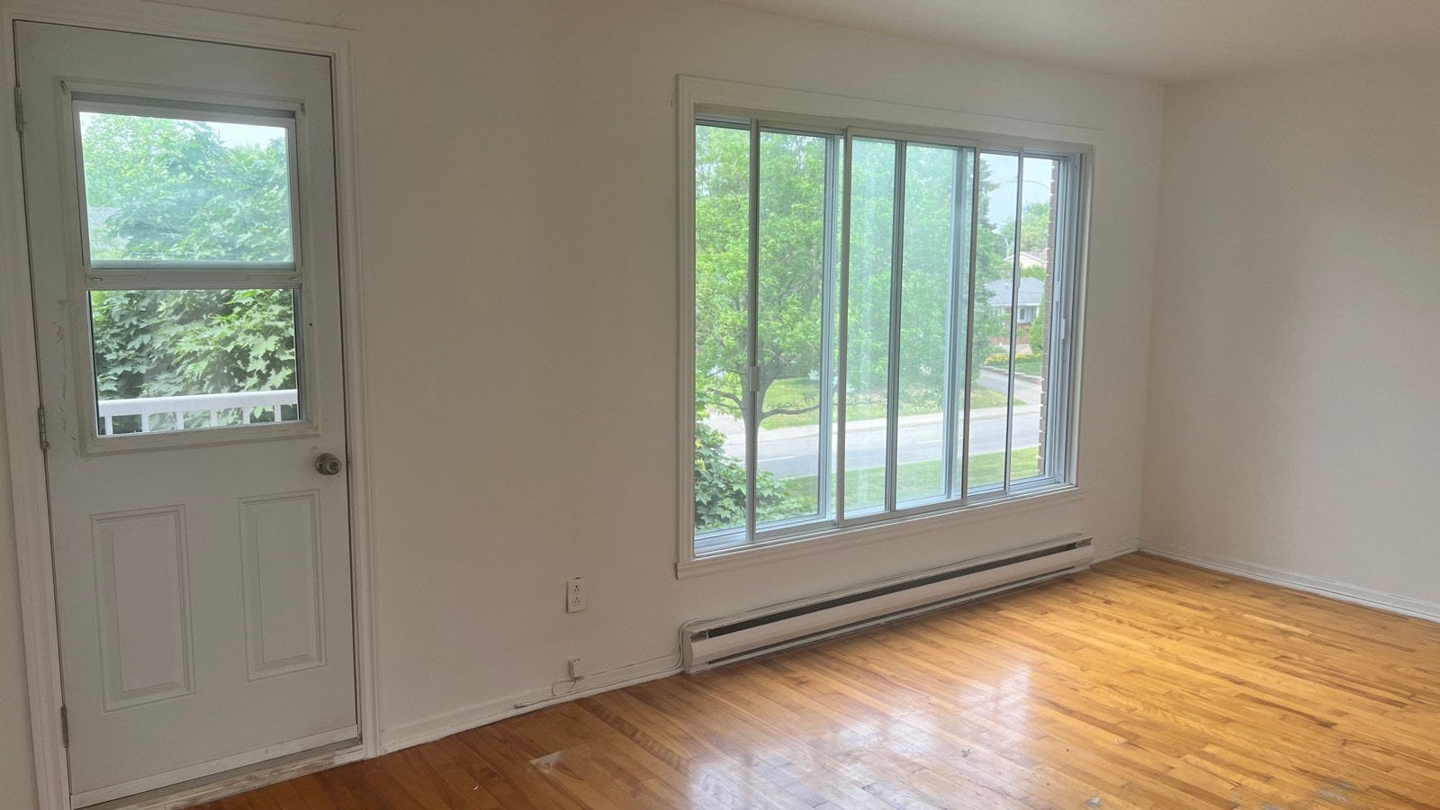 111 Bd René-A.-Robert — photo 2