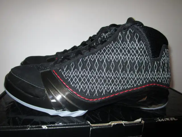 USED size 13 Nike, Jordan and Adidas Shoes in Men's Shoes in City of Toronto - Image 6