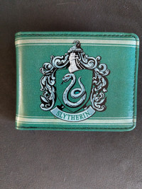 Boite objets Harry Potter Slytherin ceinture cravate