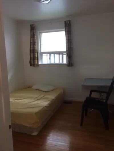 Rooms for rent on Finch at Bayview - Willowdale
