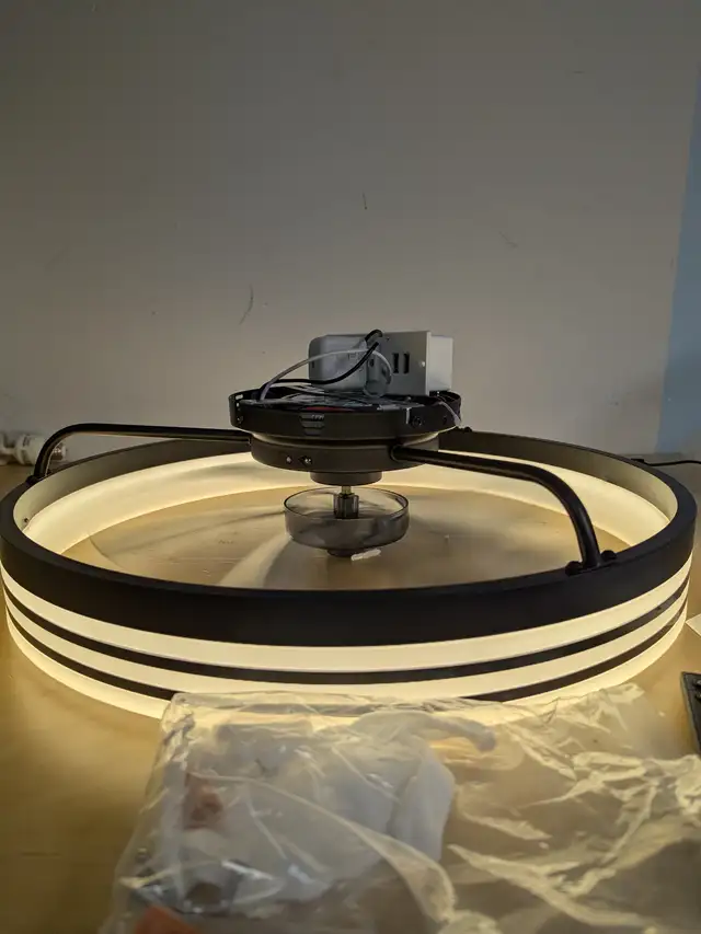 Modern Flush Mount Ceiling Fan with Light & Remote – 19.7" Low P in Indoor Lighting & Fans in Mississauga / Peel Region - Image 9