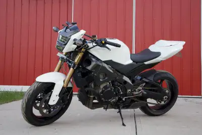 Selling my absolutely gorgeous naked converted GSX-R1000! Get true supersport power and performance...