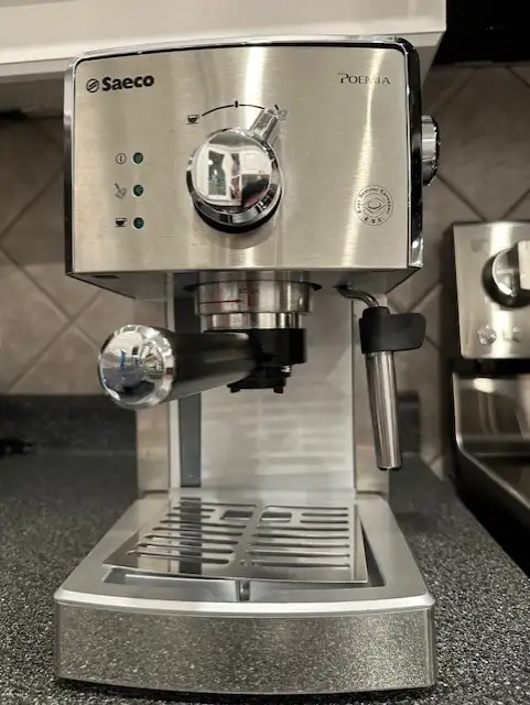 Kitchen Appliances in Coffee Makers in Mississauga / Peel Region - Image 6