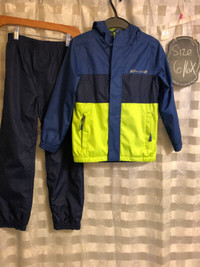 BOYS XMTN rain jacket set hot Blue/Yellow - 6/6X  EUC