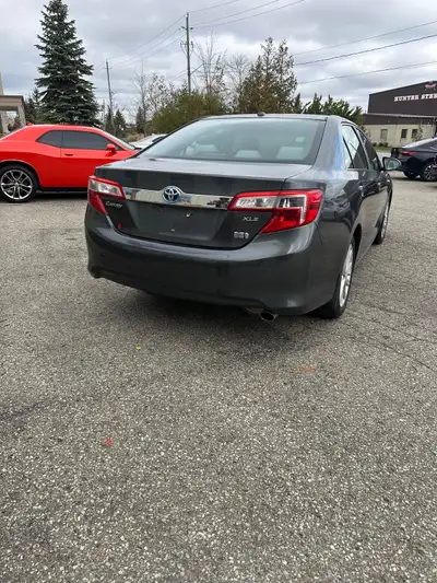 2012 Toyota Camry Hybrid XLE – Clean CARFAX,One owner Selling a well-maintained, fuel-efficient 2012...