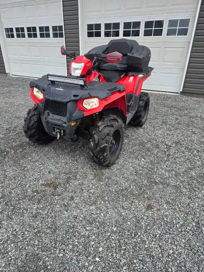 2015 Polaris sportsman 570 runs and drives great. It comes with a winch with synthetic rope, a back...